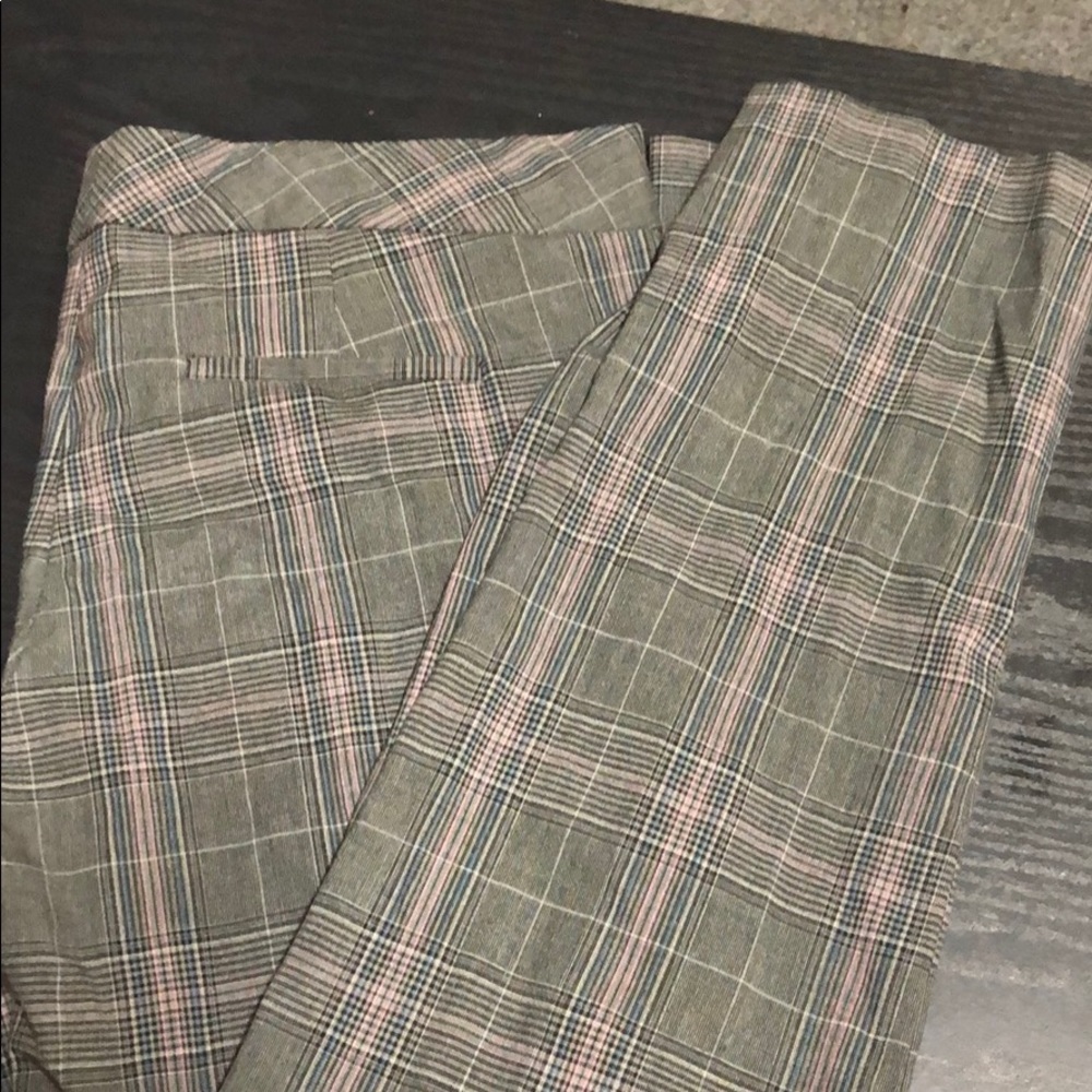 Body by Victoria size 2 dress pants